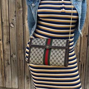 Gucci Pre-Owned
1980-1980s Parfums GG clutch bag XL